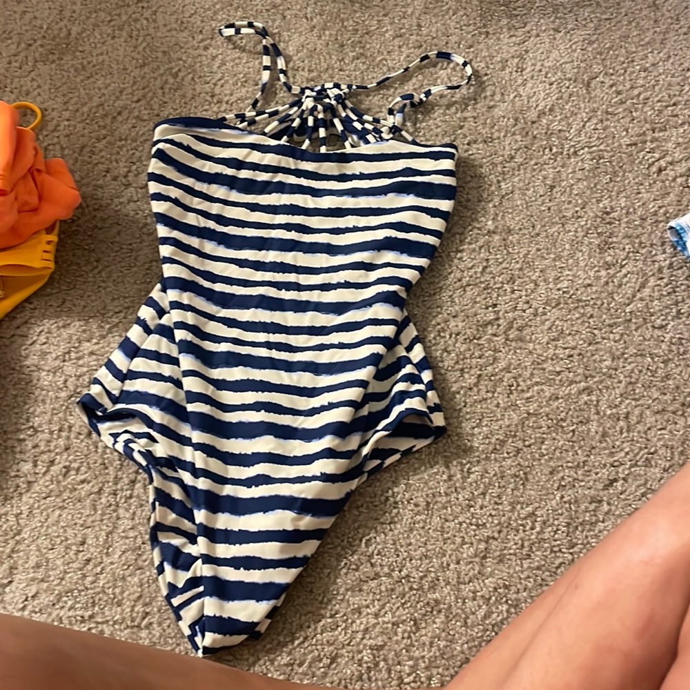 one piece bathing suit
